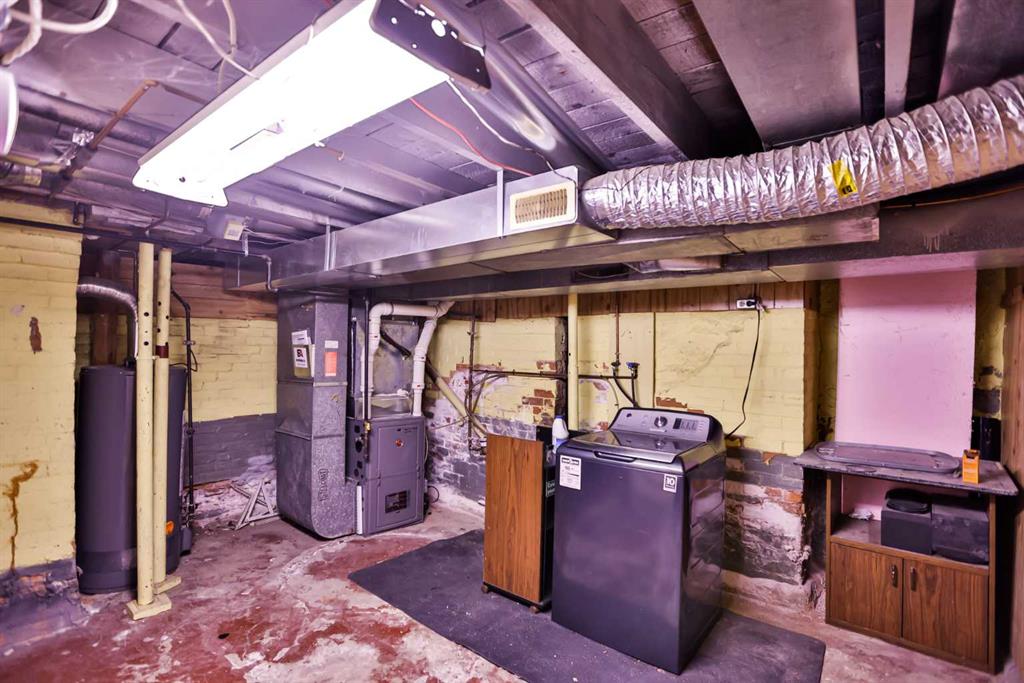 326 12 Street Property Photo 21