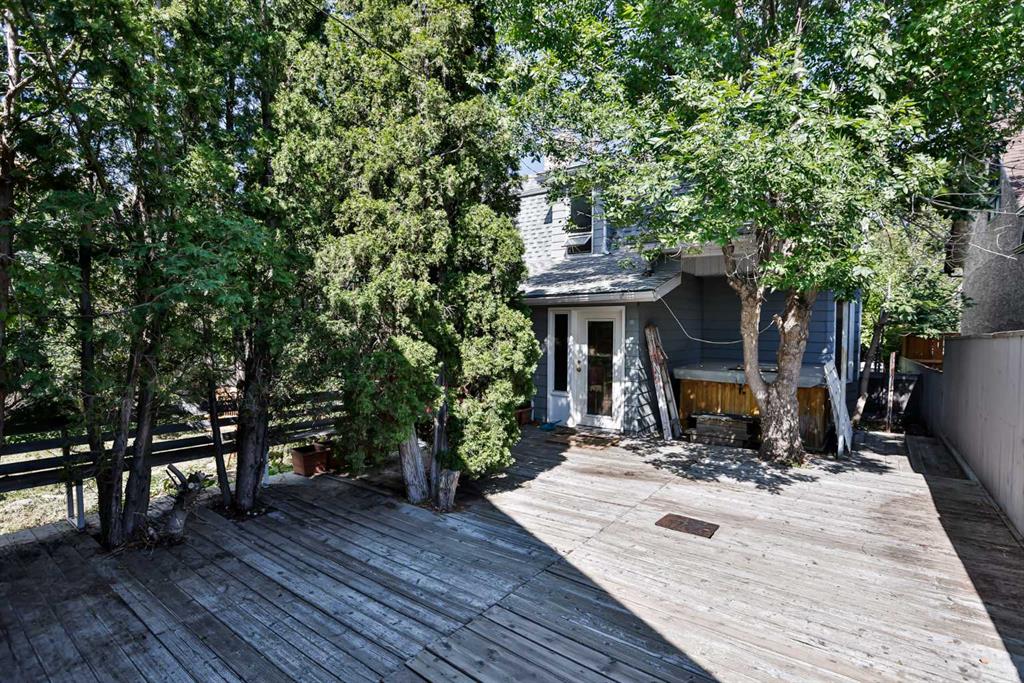 326 12 Street Property Photo 27