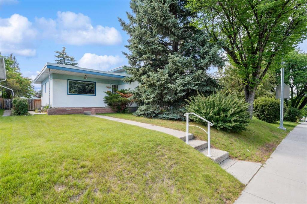 3039 26 Street Property Photo 2