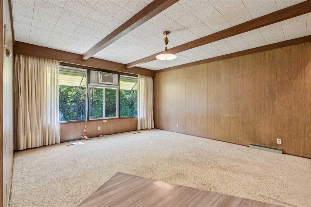 3039 26 Street Property Photo 12
