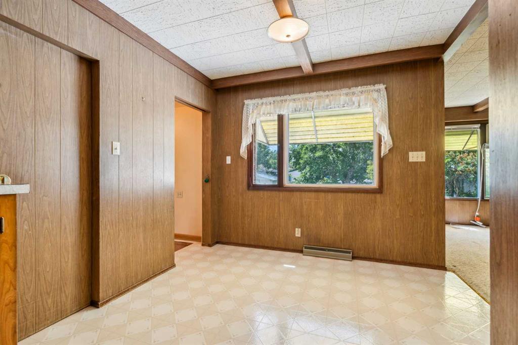 3039 26 Street Property Photo 15