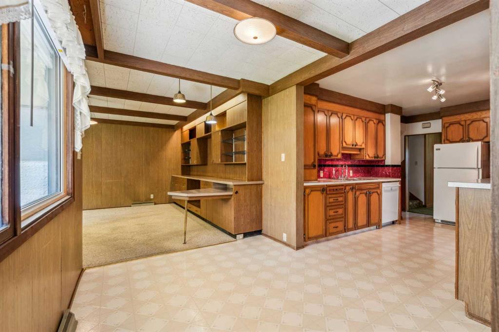 3039 26 Street Property Photo 16