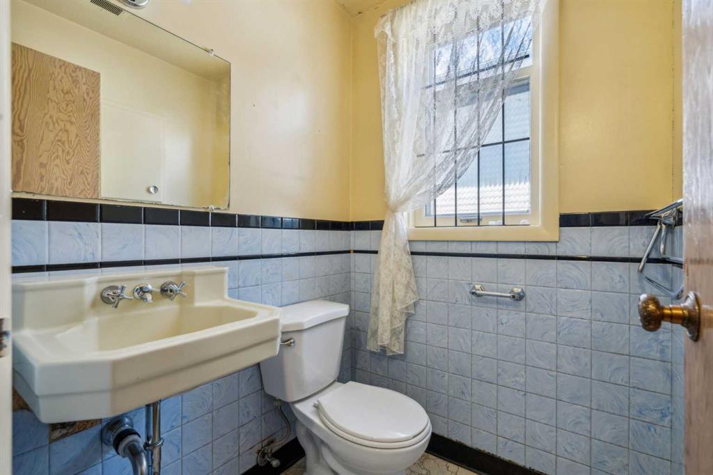 3039 26 Street Property Photo 24