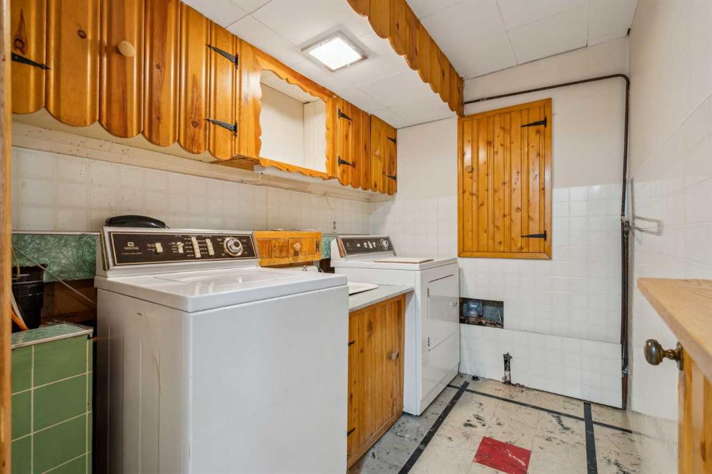 3039 26 Street Property Photo 26
