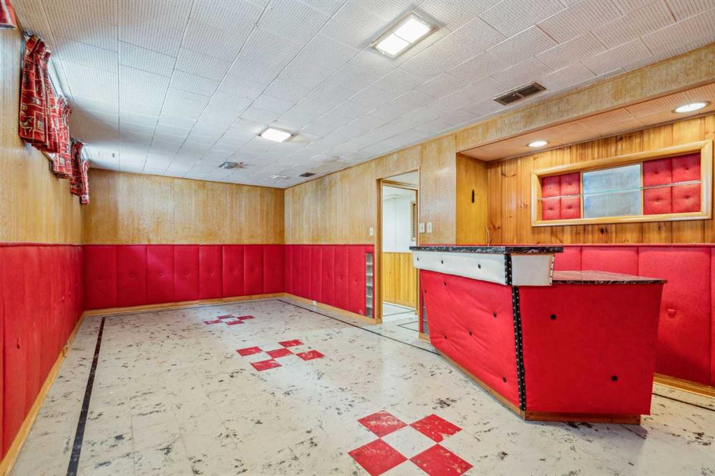 3039 26 Street Property Photo 28