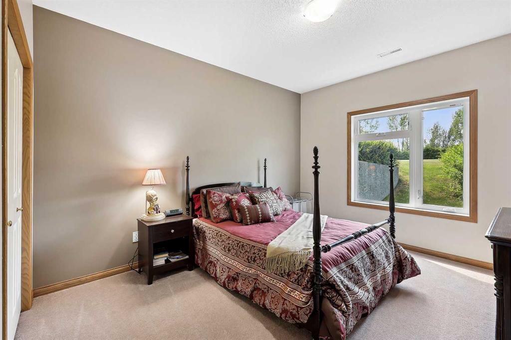 220 Country Lane Drive Property Photo 40