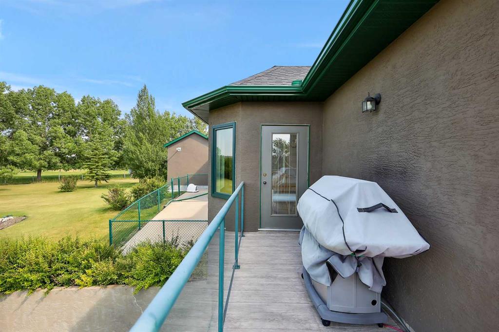 220 Country Lane Drive Property Photo 41