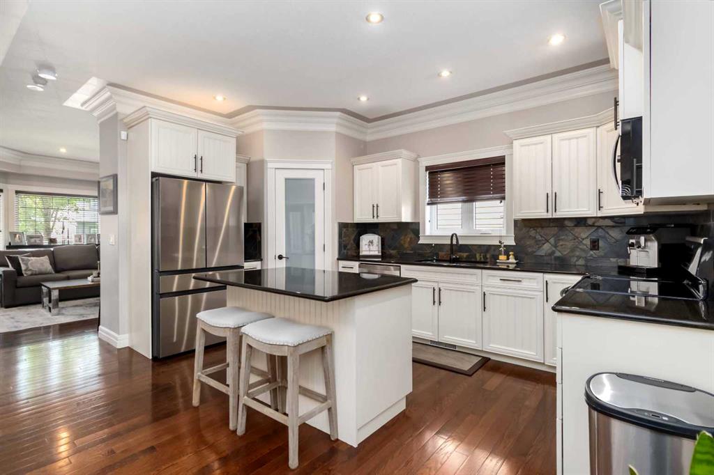 157 Juniper Street Property Photo 8