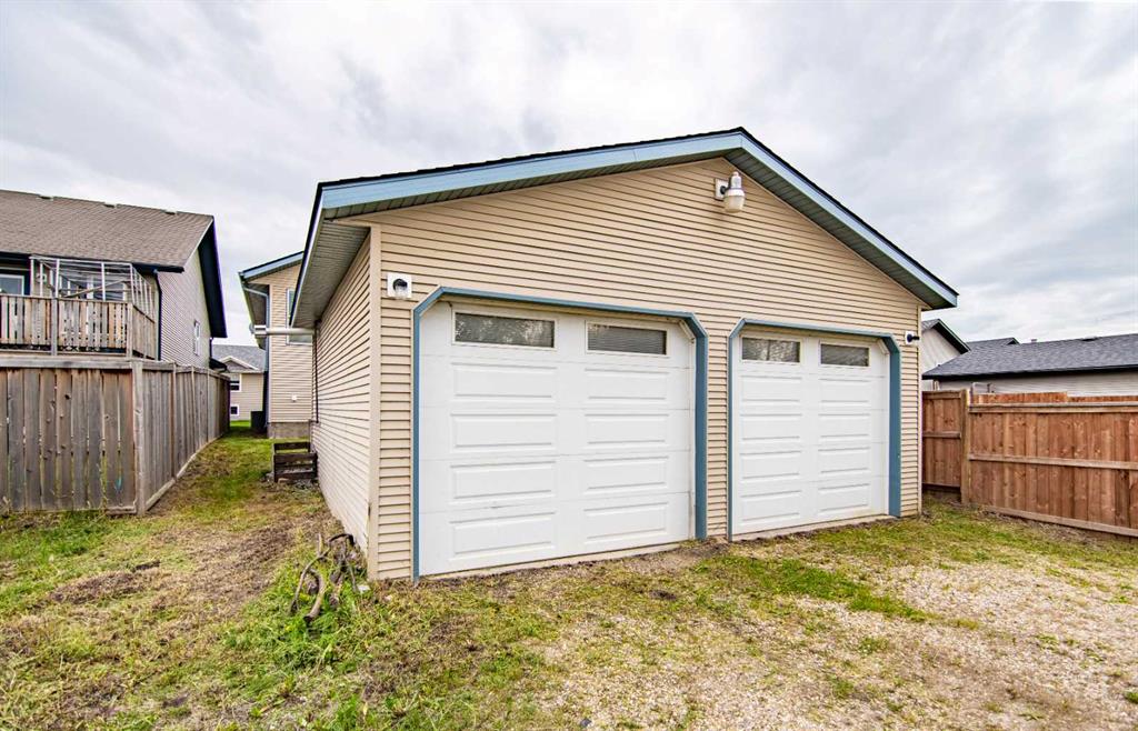194 Jaspar Crescent Property Photo 3