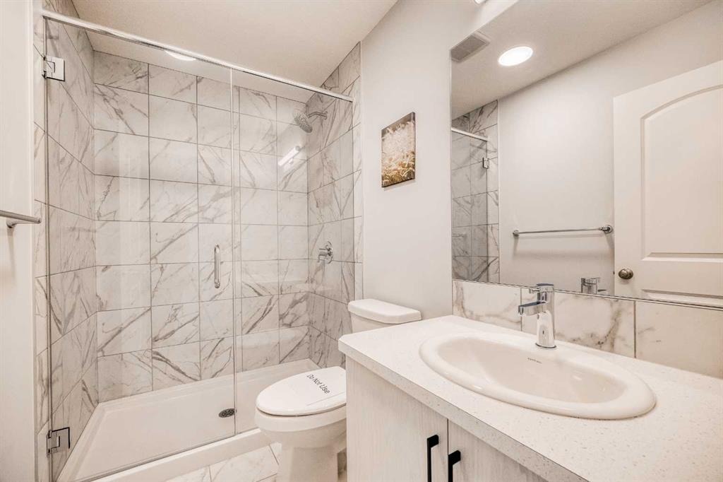 156 Ambleside Crescent Property Photo 22