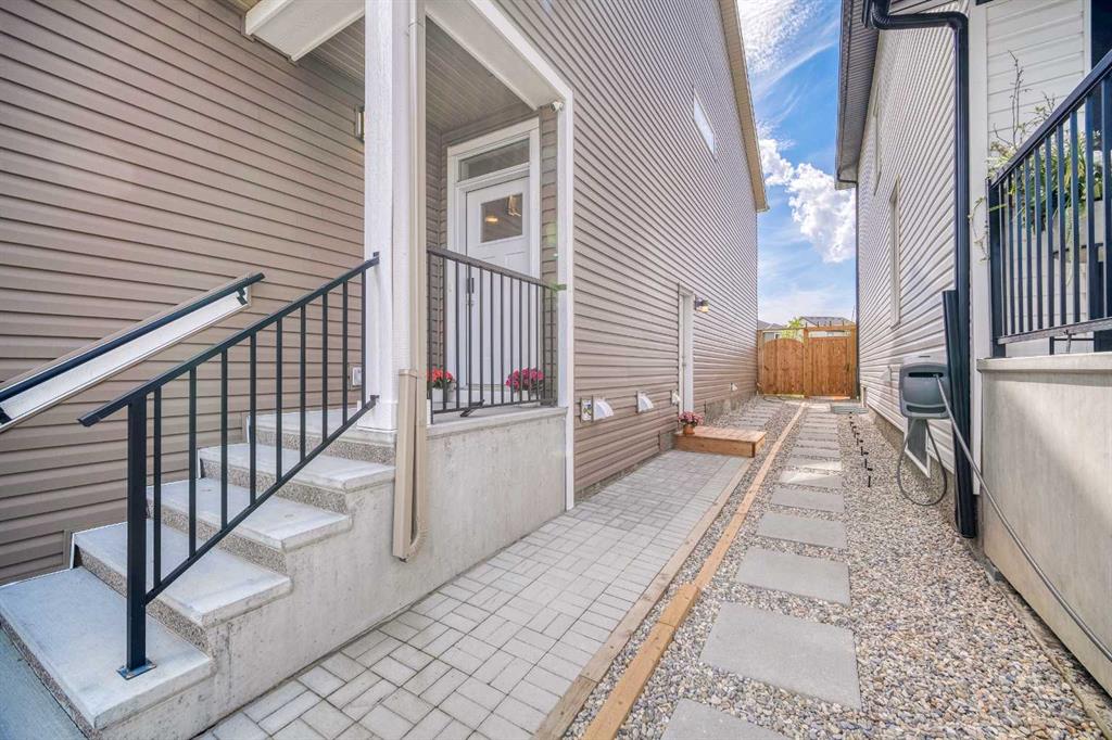 156 Ambleside Crescent Property Photo 32