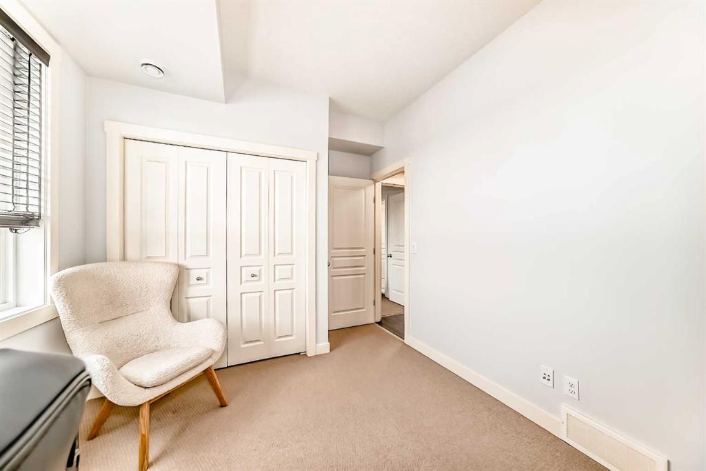 652 Cranford Walk Property Photo 13