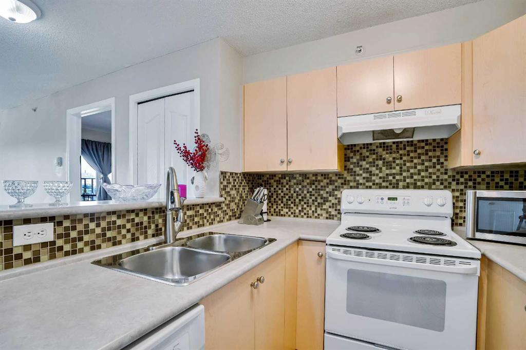 8 Bridlecrest Drive 2430 Property Photo 6