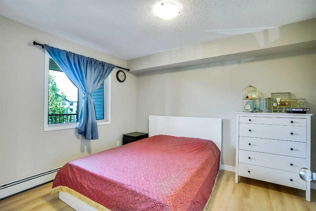 8 Bridlecrest Drive 2430 Property Photo 7