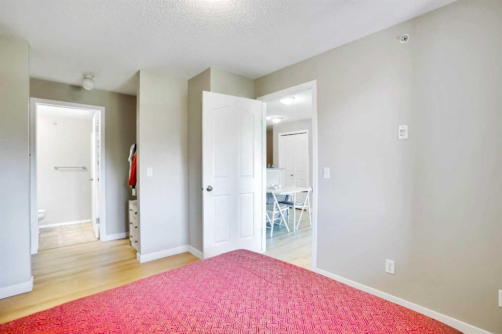 8 Bridlecrest Drive 2430 Property Photo 8
