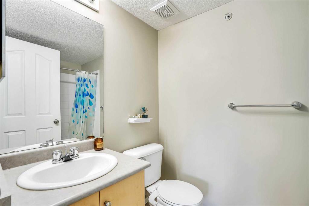 8 Bridlecrest Drive 2430 Property Photo 10