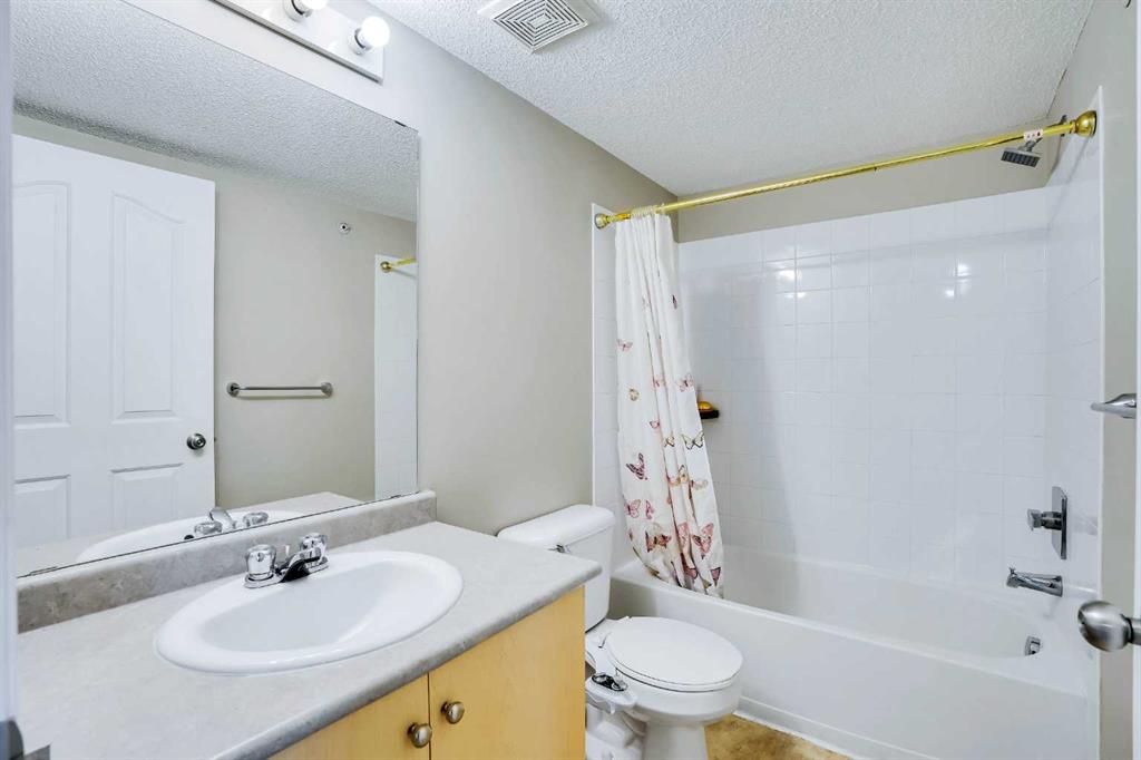 8 Bridlecrest Drive 2430 Property Photo 13