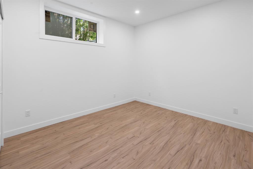 4723 48 Street Property Photo 20