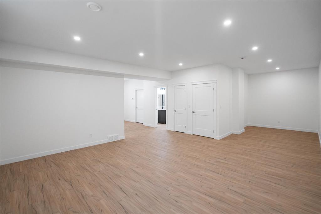 4723 48 Street Property Photo 21