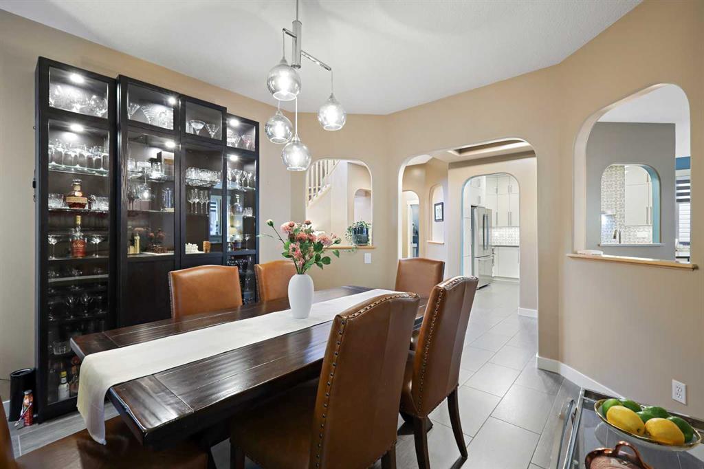 11 Springbank Mount Property Photo 6