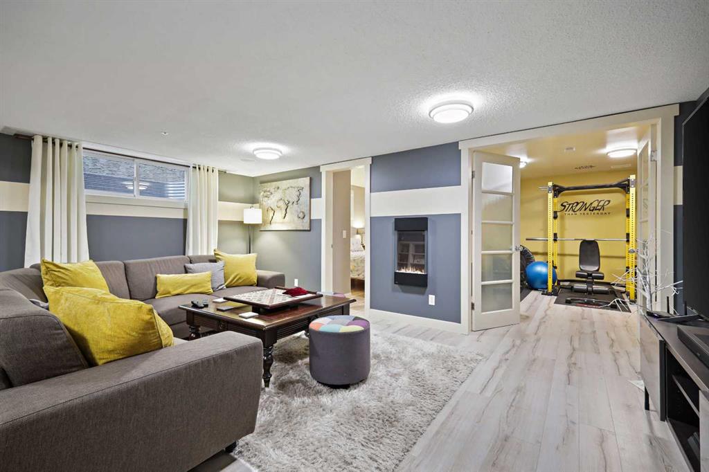11 Springbank Mount Property Photo 32
