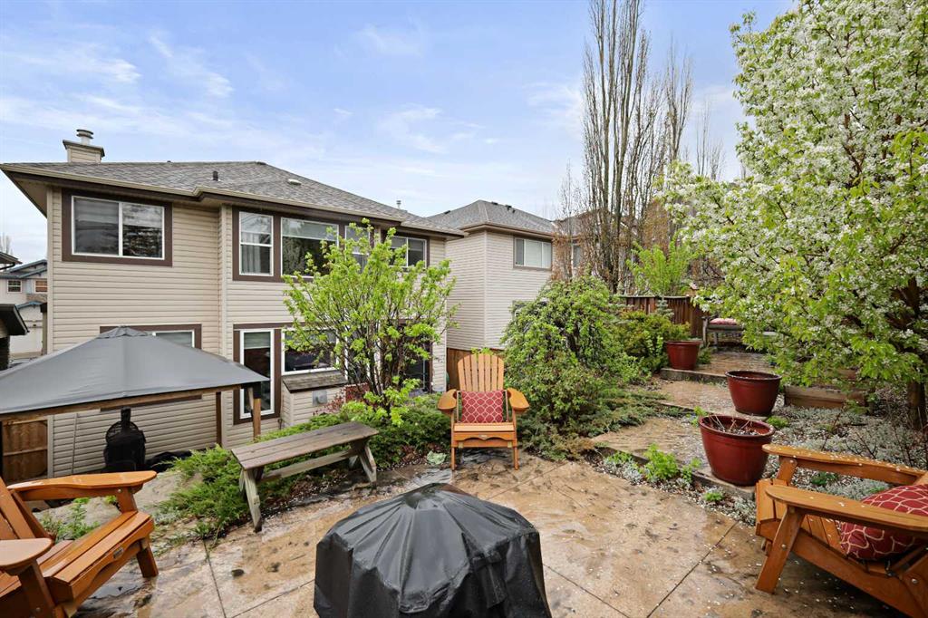 11 Springbank Mount Property Photo 38