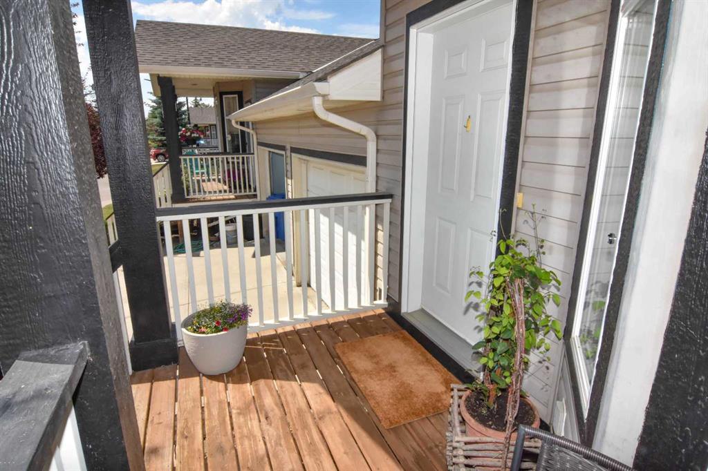 8 Van Horn Court Property Photo 4