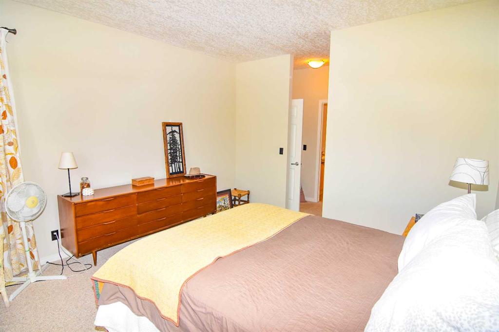 8 Van Horn Court Property Photo 19