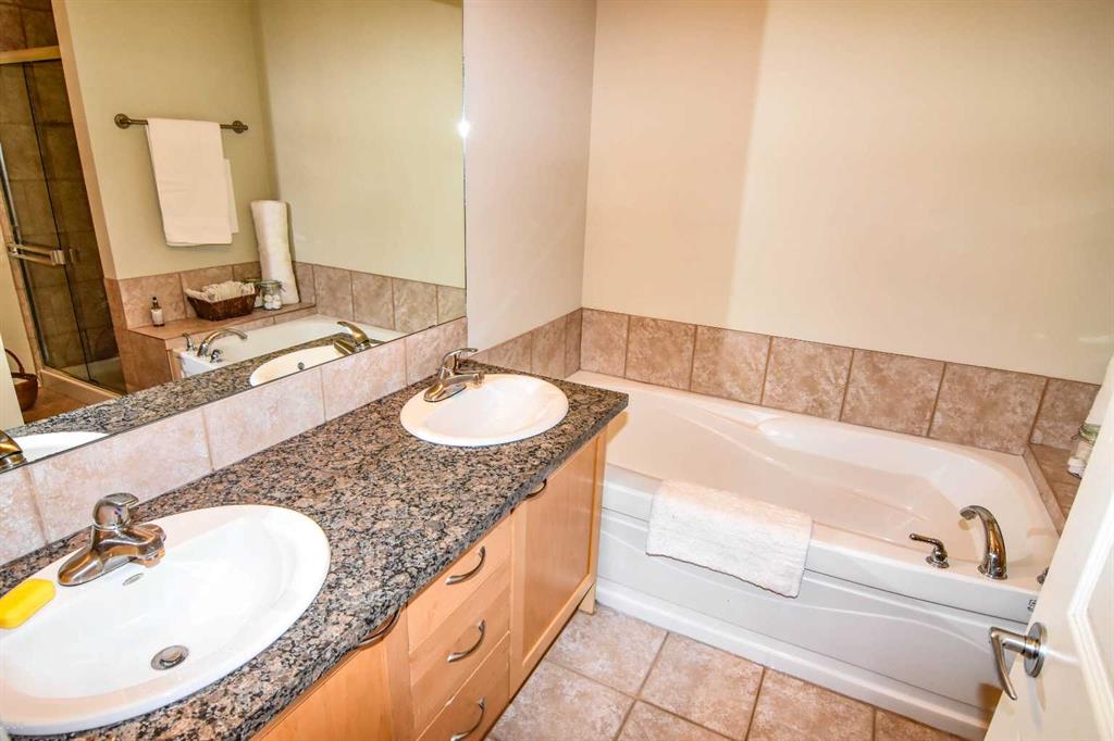 8 Van Horn Court Property Photo 20