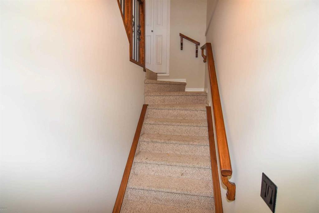 8 Van Horn Court Property Photo 25