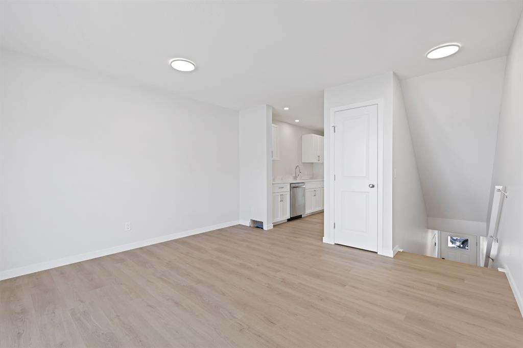 13 Park Lane Property Photo 4