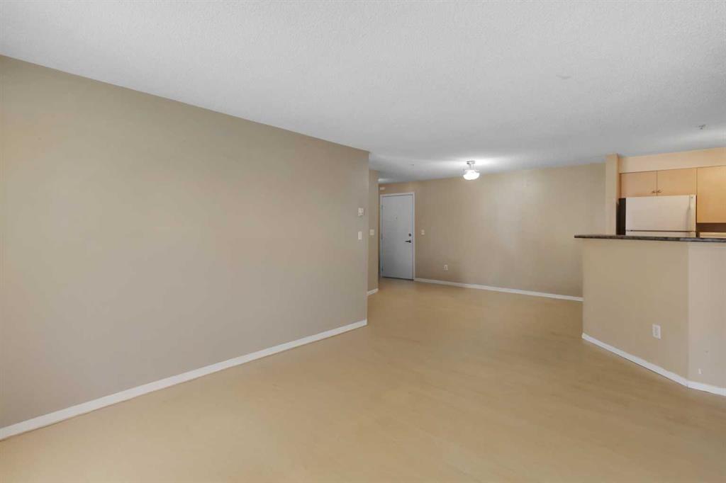 1717 60 228 Property Photo 9