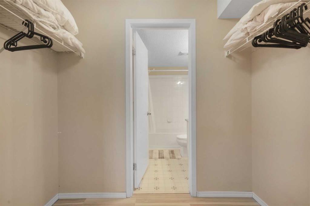 1717 60 228 Property Photo 17