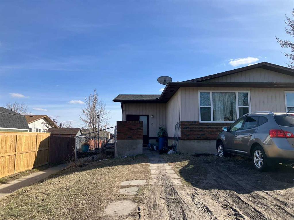 72 Fonda Crescent Property Photo 1