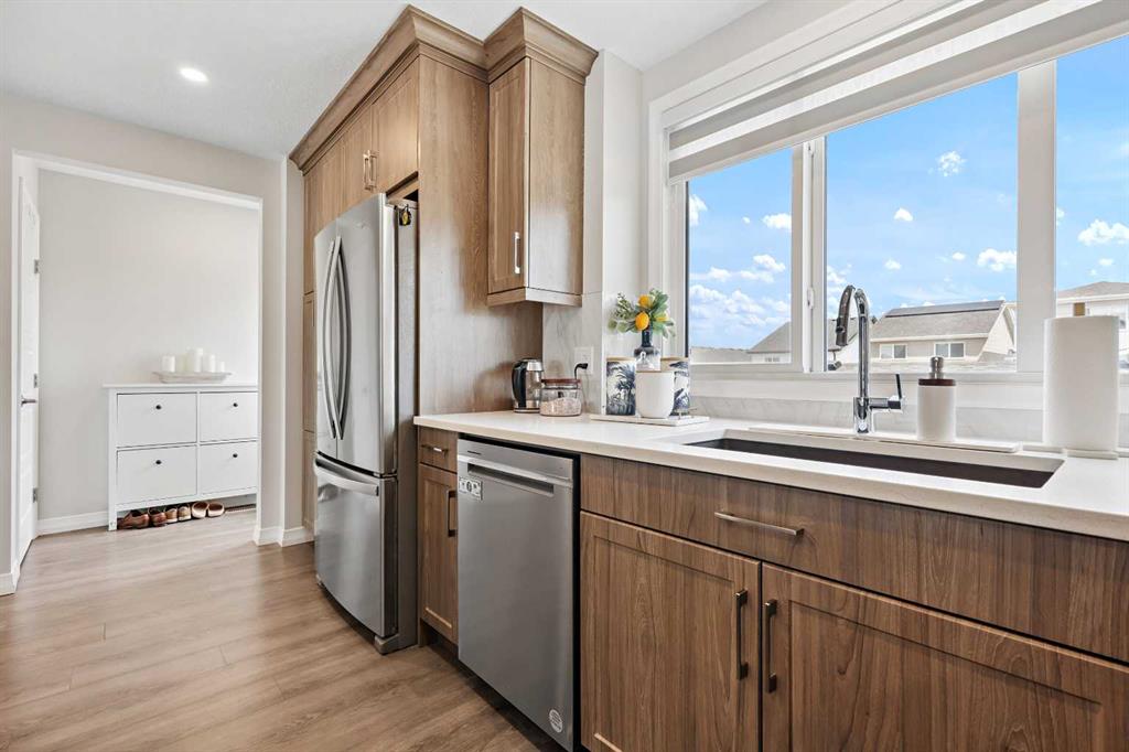 76 Ambleton Street Property Photo 13