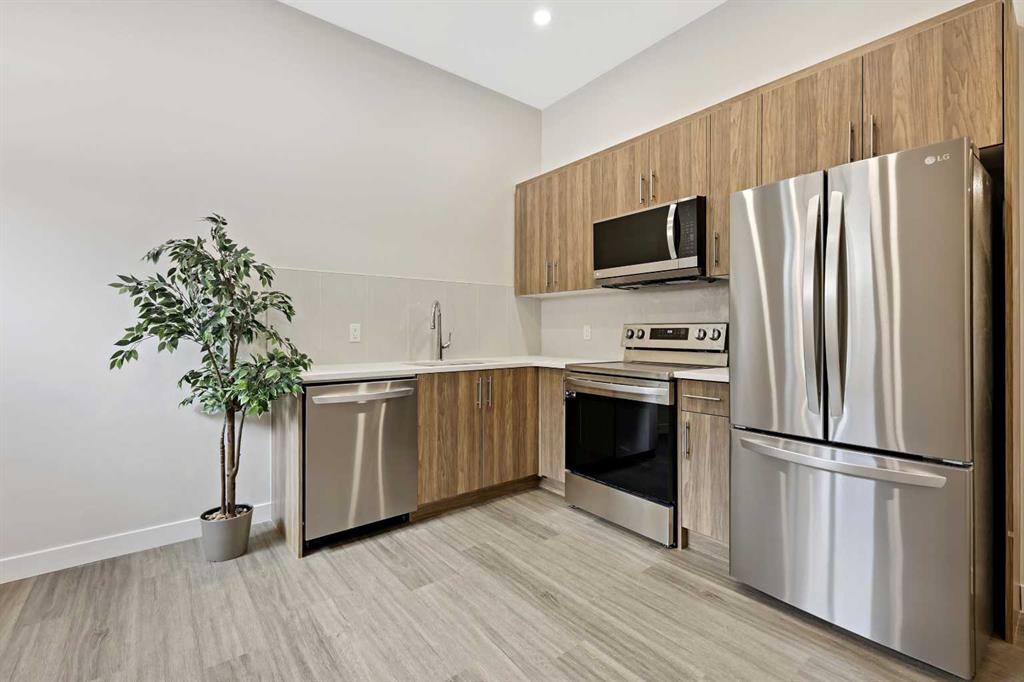 76 Ambleton Street Property Photo 27