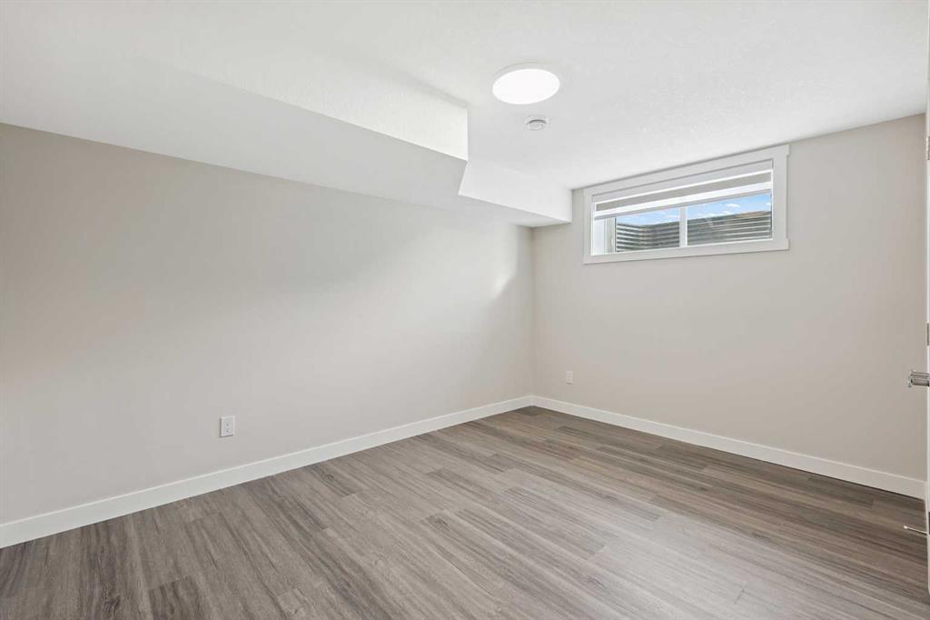 76 Ambleton Street Property Photo 29