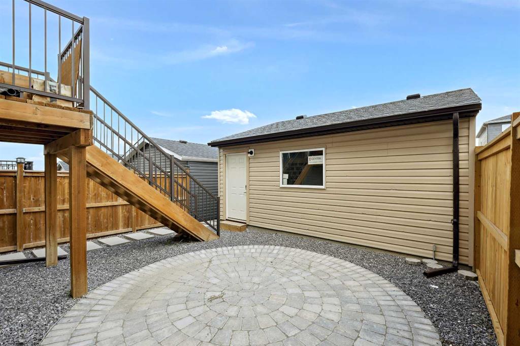 76 Ambleton Street Property Photo 37