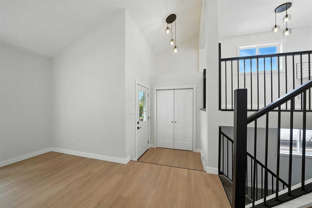 3732 47 Street Property Photo 7