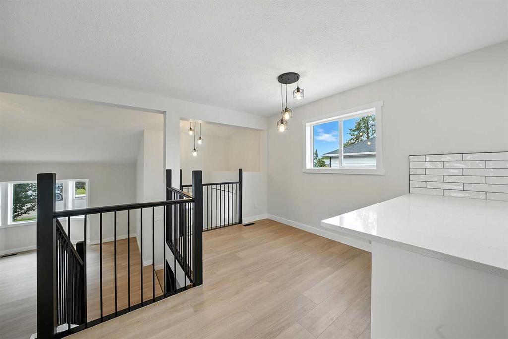 3732 47 Street Property Photo 10