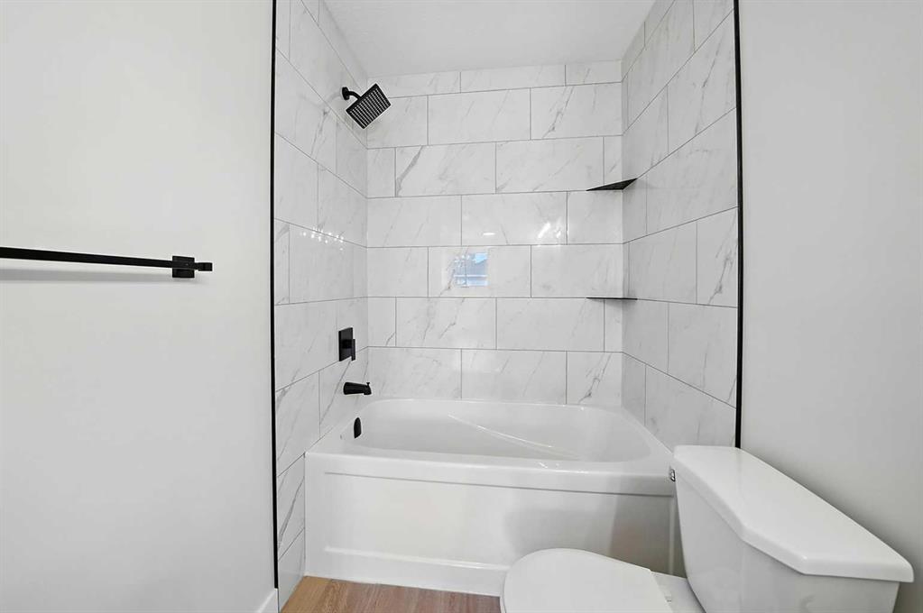 3732 47 Street Property Photo 19