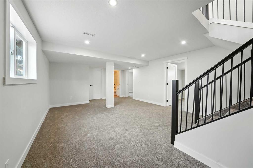 3732 47 Street Property Photo 22