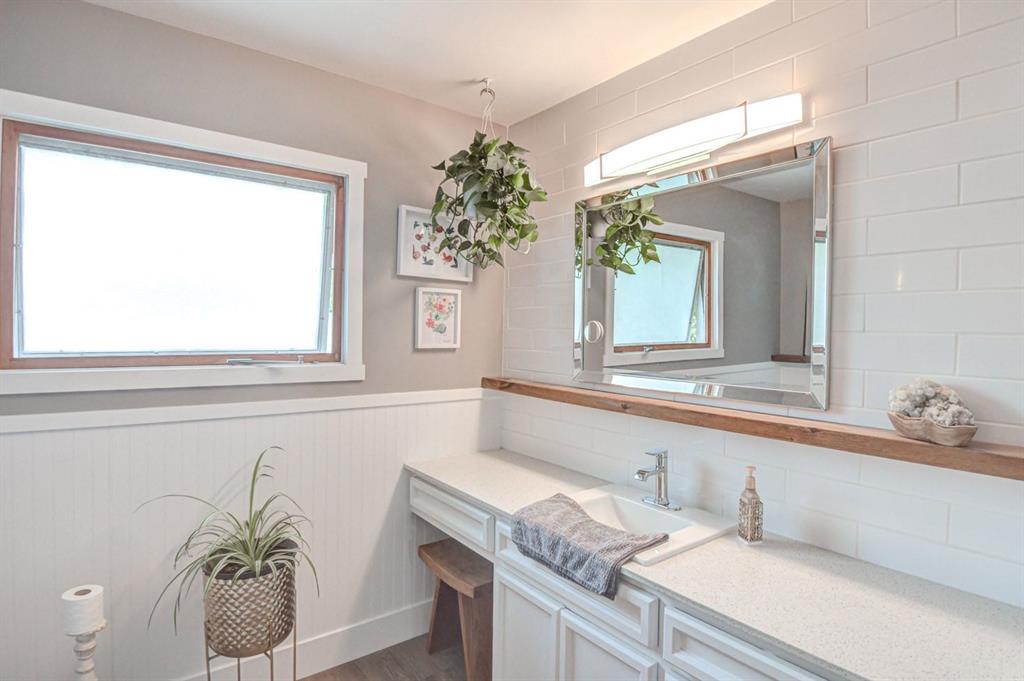 4732 8 Avenue Property Photo 15