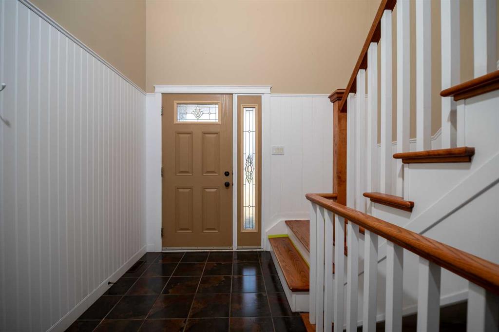 2812 45 Avenue Property Photo 4