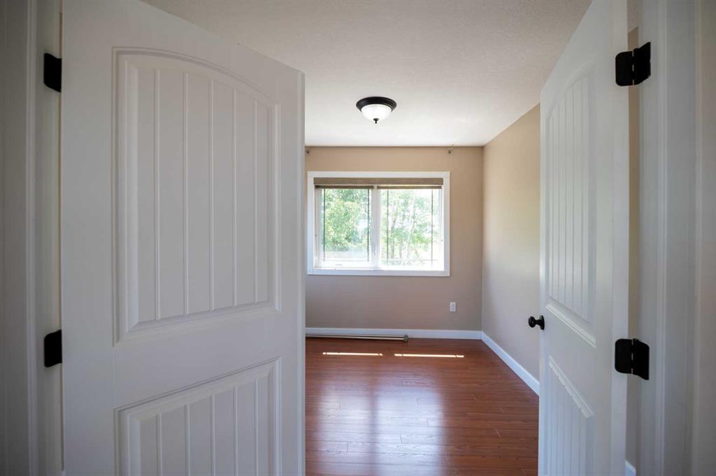 2812 45 Avenue Property Photo 14