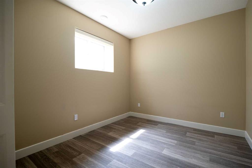 2812 45 Avenue Property Photo 27