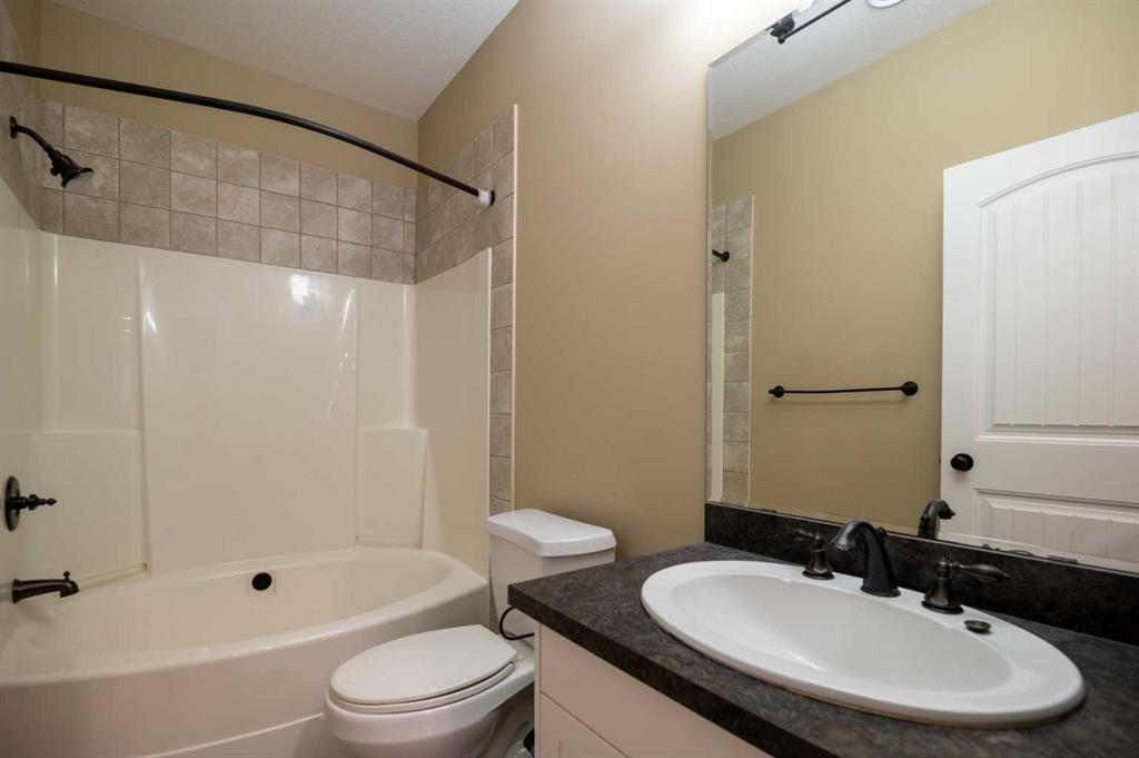 2812 45 Avenue Property Photo 28