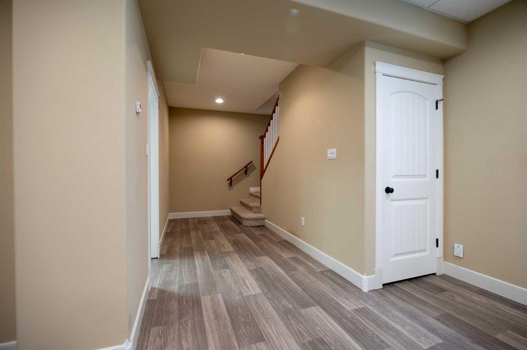 2812 45 Avenue Property Photo 29