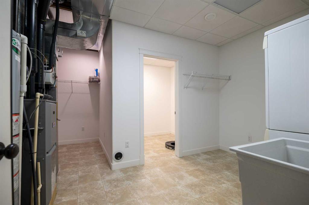 2812 45 Avenue Property Photo 30