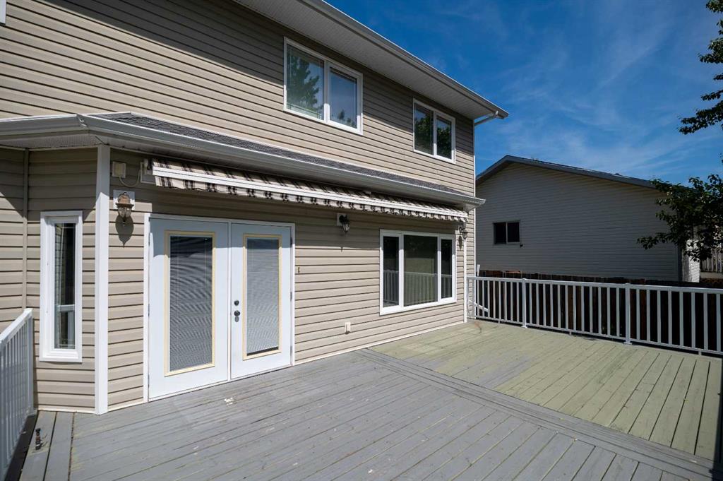2812 45 Avenue Property Photo 34